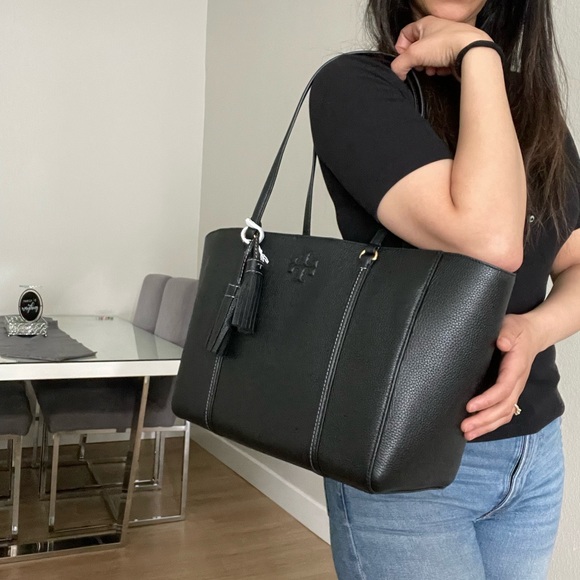 New✨ authentic tory burch thea large tote bag in black - Picture 6 of 16